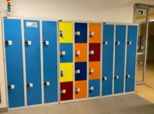 Ein neuer Platz für unsere Blasinstrumente – danke an den Elternbeirat!